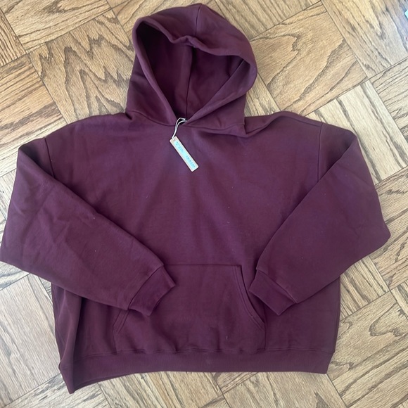 SKIMS Tops - Skims hoodie NWT 3XL
